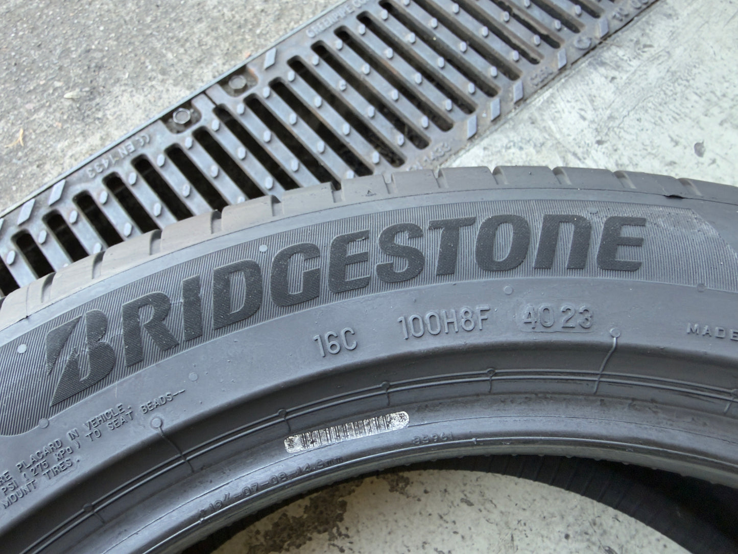 Usato: 4 Pneumatici Bridgestone Firestone Turanza 6 Roadhawk 2 235/50R19 99V Estivi 85-90% residui