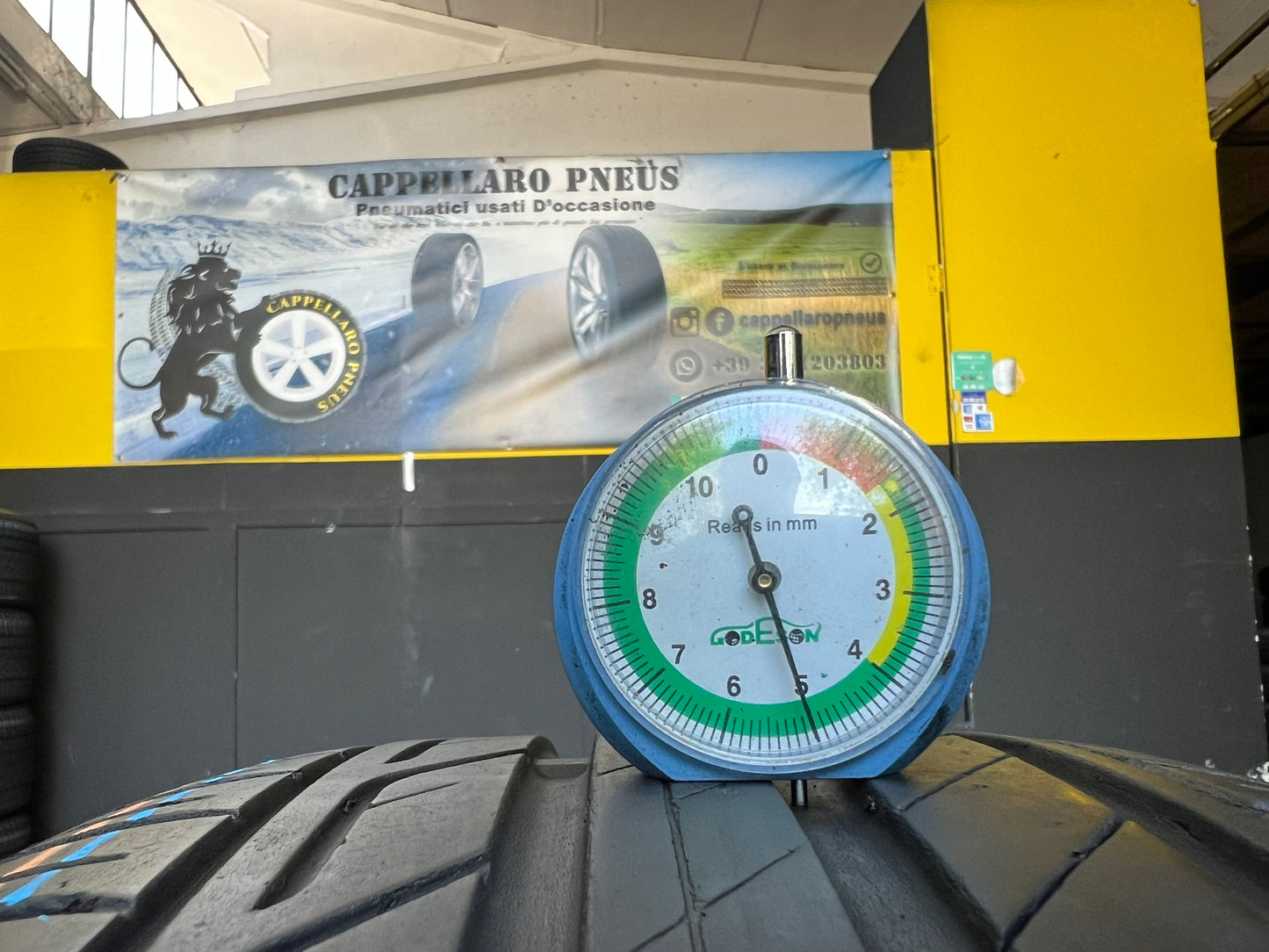 Usato: 2 Gomme 215/60R16 95V Bridgestone estive 80% residui