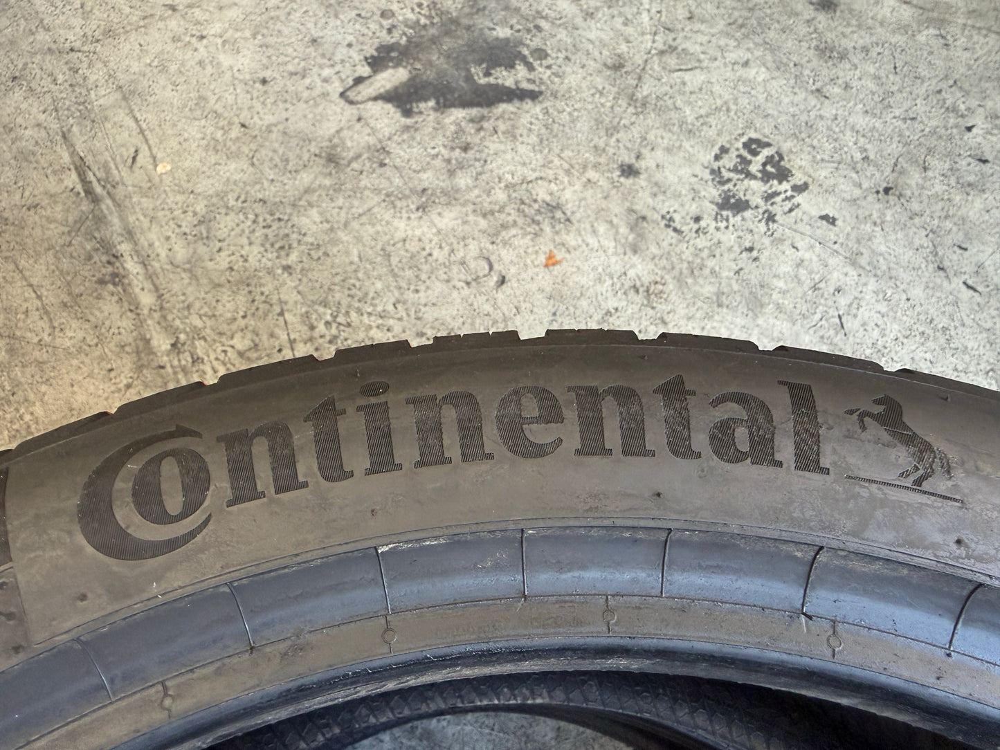 Usato: 2 Pneumatici Continental AllSeasonContact 2 225/45R19 96W XL 4 Stagioni 85% residui