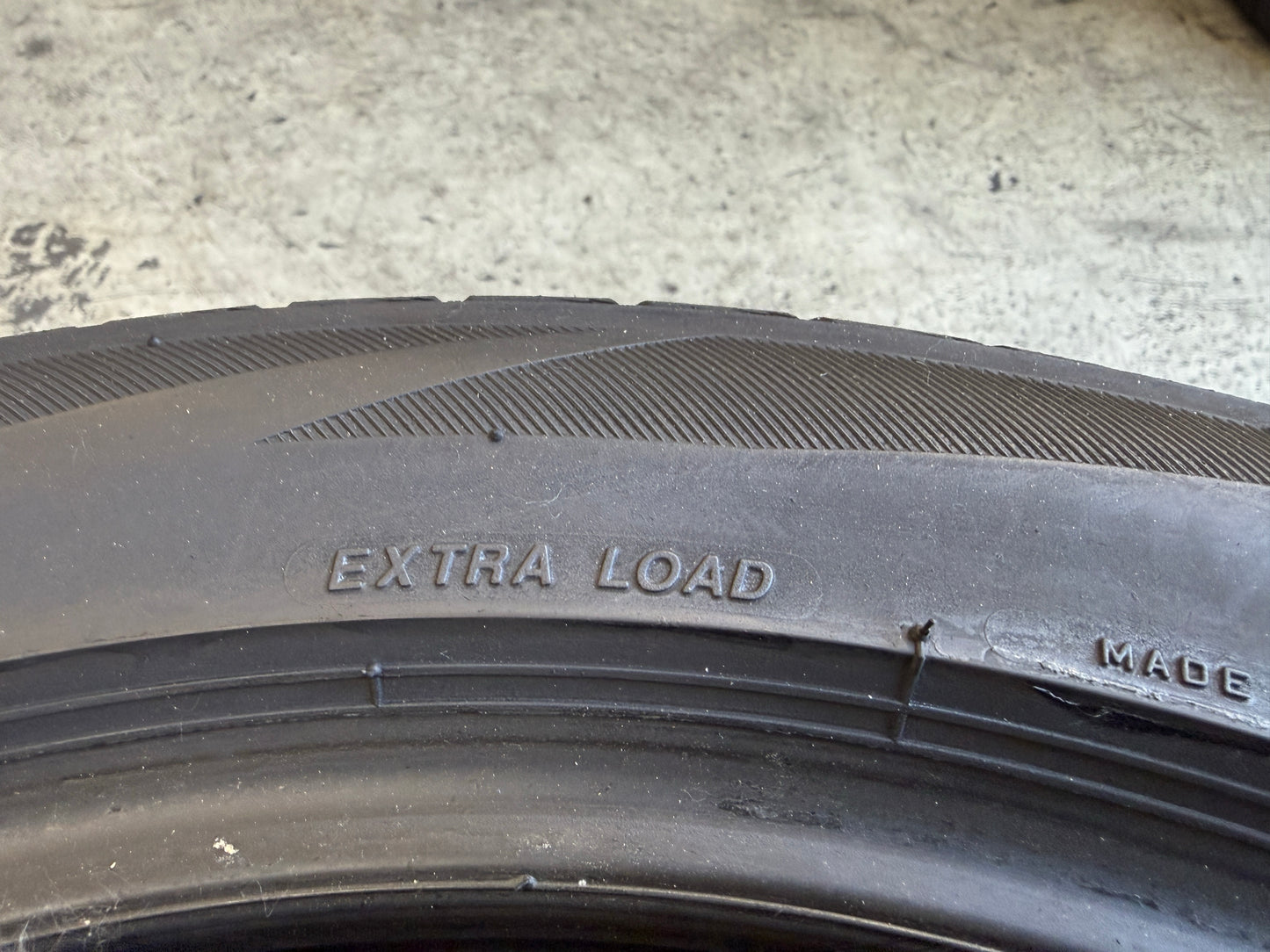 Usato: 2 Pneumatici Firestone Roadhawk 235/45R18 98Y XL Estivi 90% residui