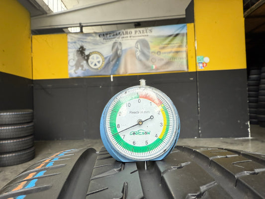 Usato: 2 Gomme 235/40R18 95Y XL Barum Estiva 95% residui