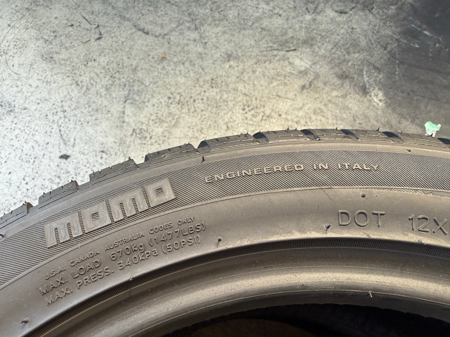 Usato: 2 Pneumatici Momo RUN M4 All Season 225/45R17 94W XL 4 Stagioni 95% residui