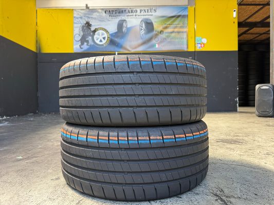 Usato: 2 Pneumatici Bridgestone Potenza S005 225/40R18 92Y XL Estivi 85% residui