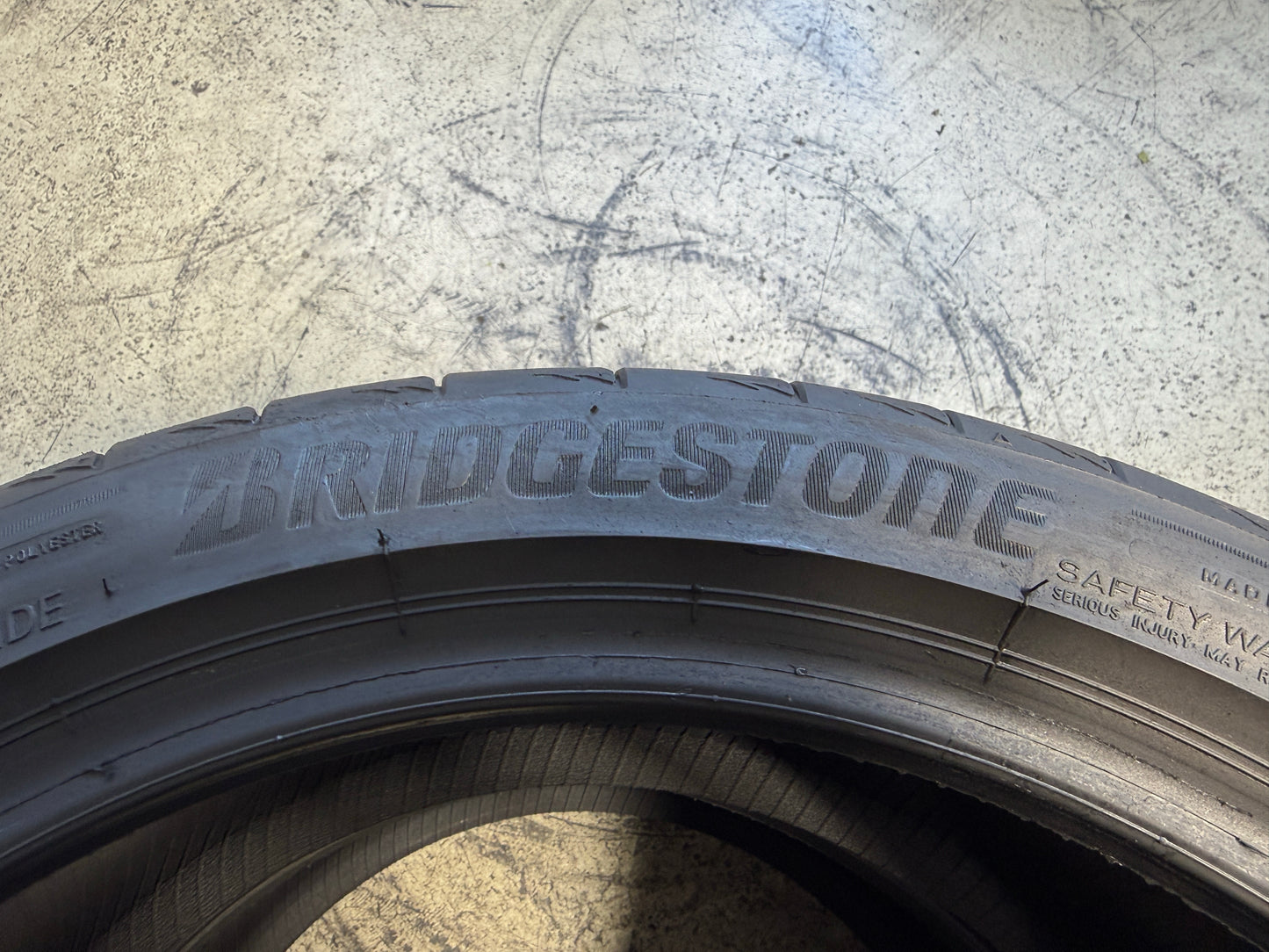 Usato: 2 Pneumatici Bridgestone Potenza S005 225/40R18 92Y XL Estivi 85% residui