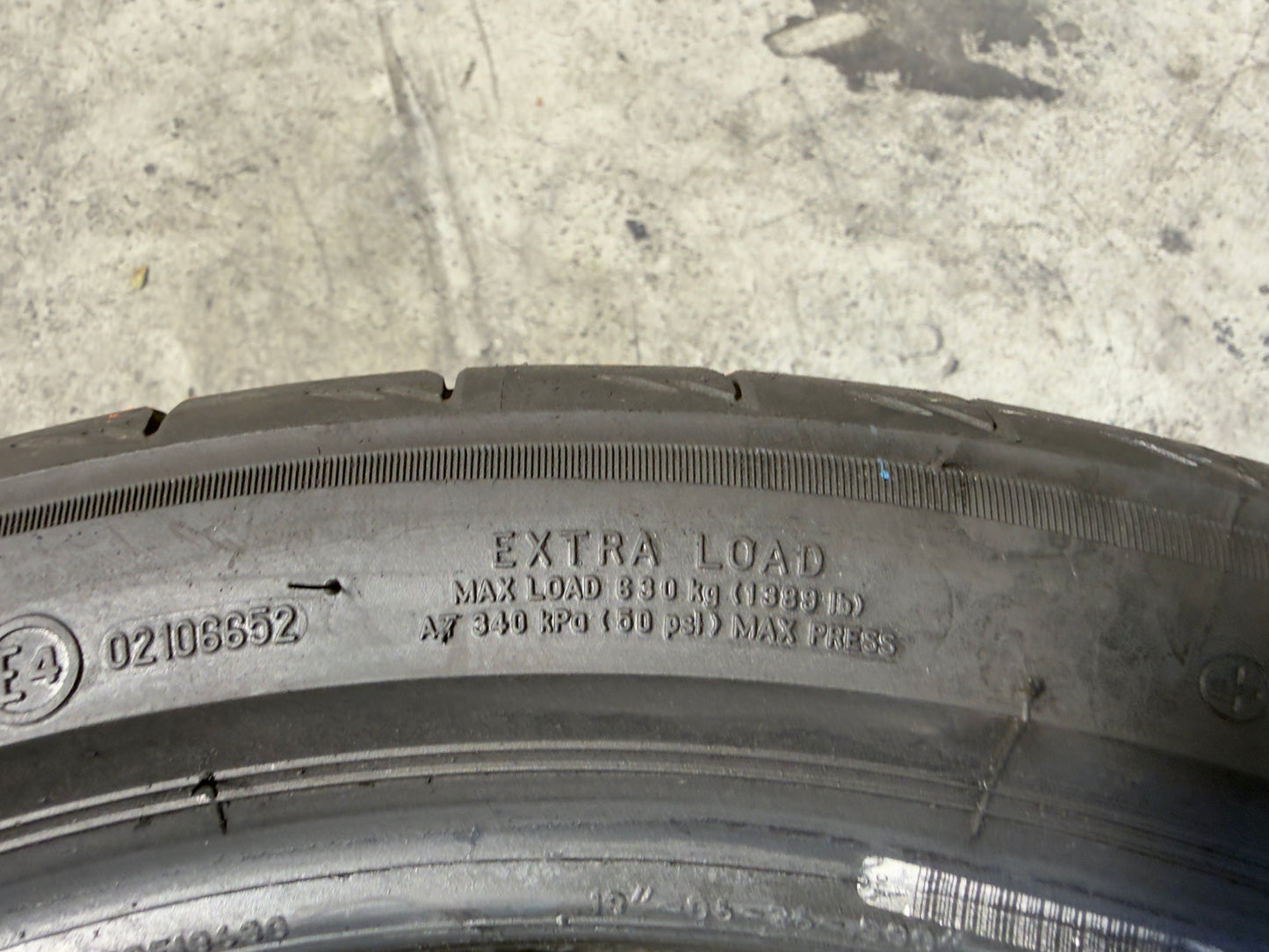 Usato: 2 Pneumatici Bridgestone Potenza S005 225/40R18 92Y XL Estivi 85% residui