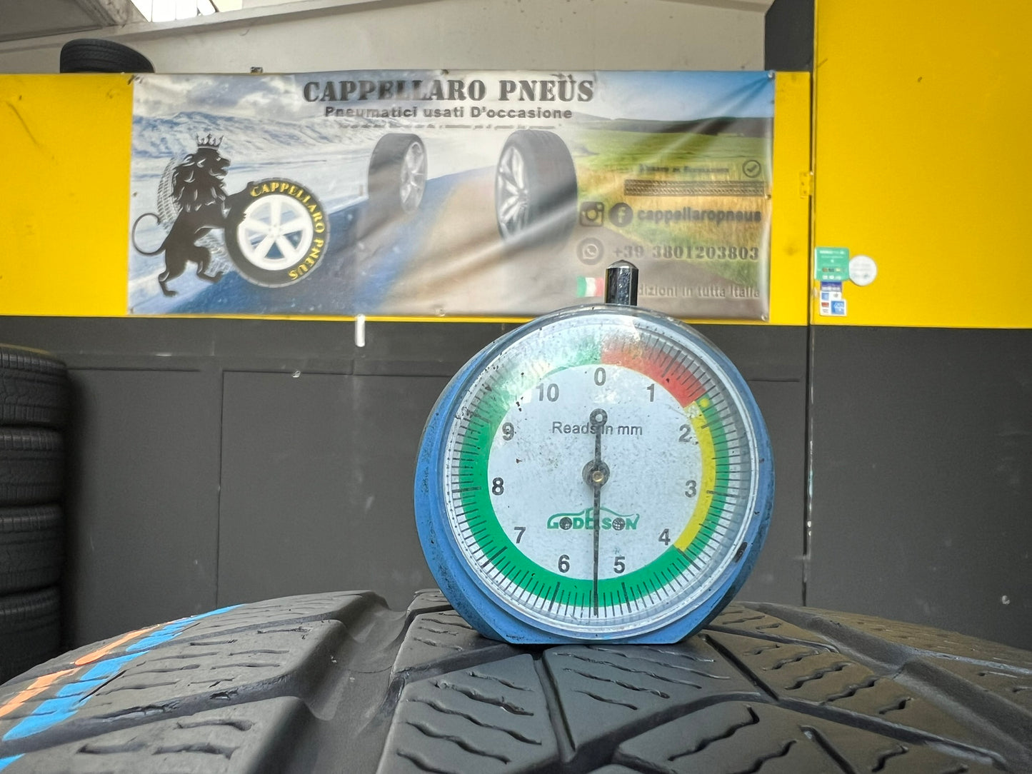 Usato: 2 Gomme 225/55R18 102V XL Pirelli invernali 85% residui