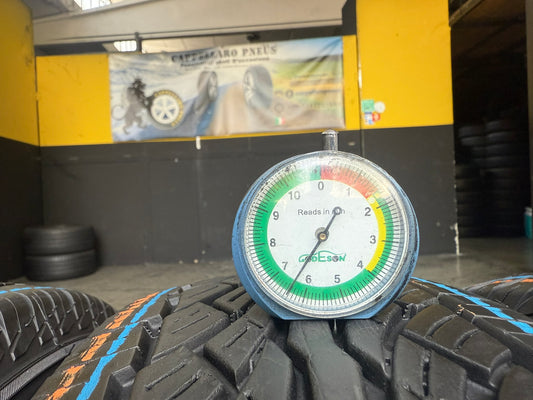 Usato: 4 Gomme 195/80R15 86H Falken Estiva 85% residui