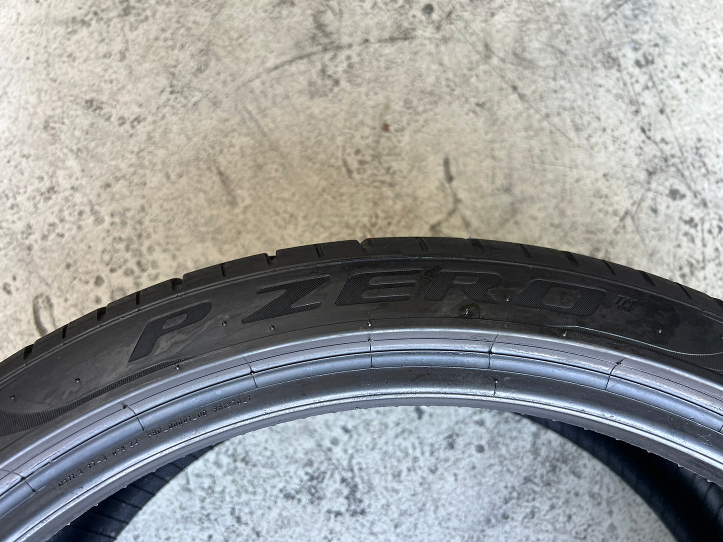 Usato: 1 Gomma 255/35R20 97Y XL Pirelli Pzero PZ4 TO estivo 95% residui