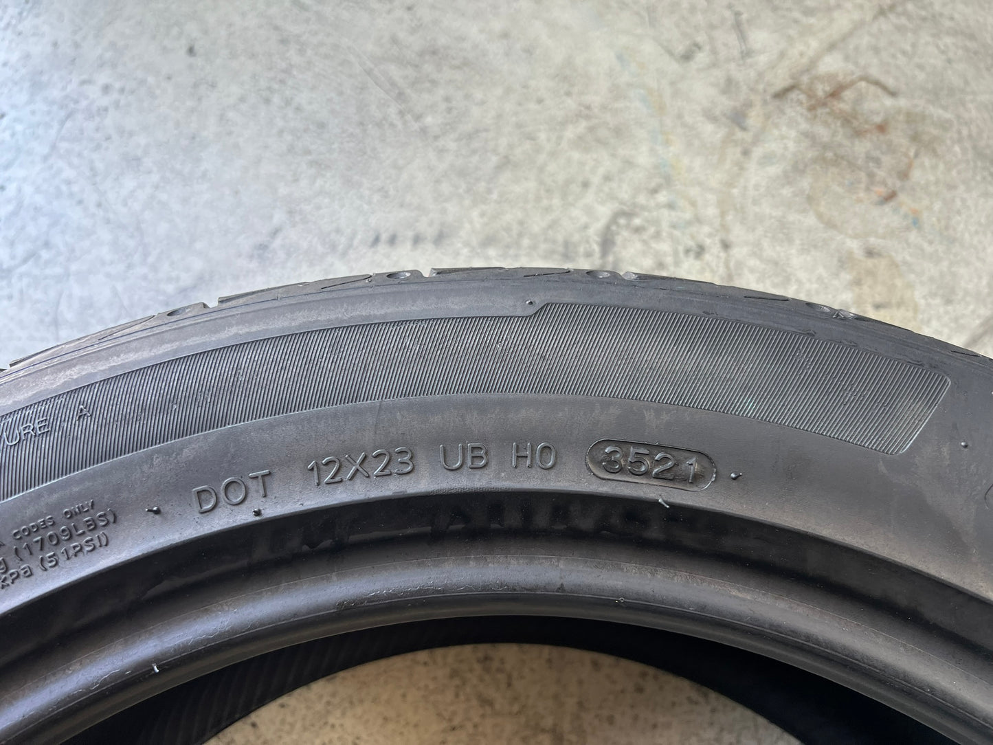 Usato: 1 Pneumatico 235/50R19 99V Hankook estivo 90% residui