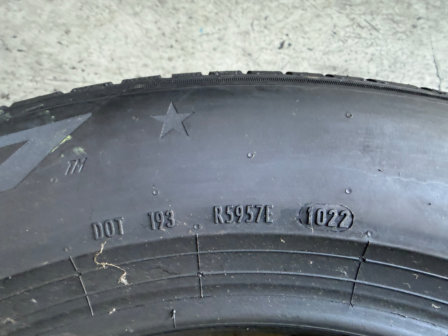 Usato: 2 Pneumatici Pirelli Cinturato P7C2 225/60R18 104W XL Estivi 80% residui