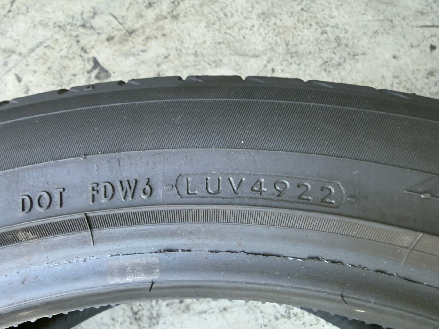 Usato: 4 Pneumatici Yokohama Advan Sport V107 315/35R21 111Y XL + 275/40R21 107Y XL Estivi 90-98% residui