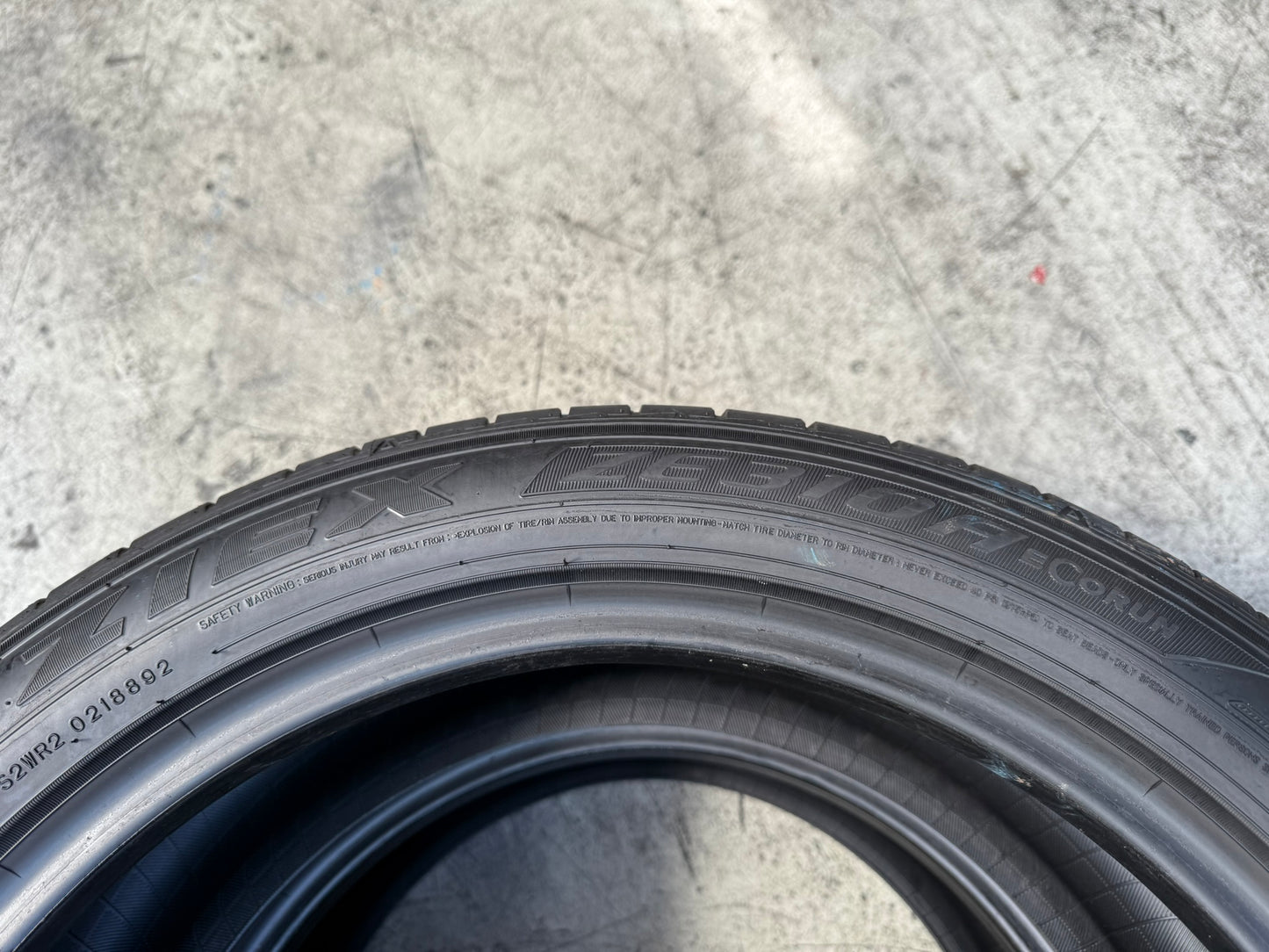 Usato: 2 Gomme 215/50R18 92V Falken Estiva 95% residui