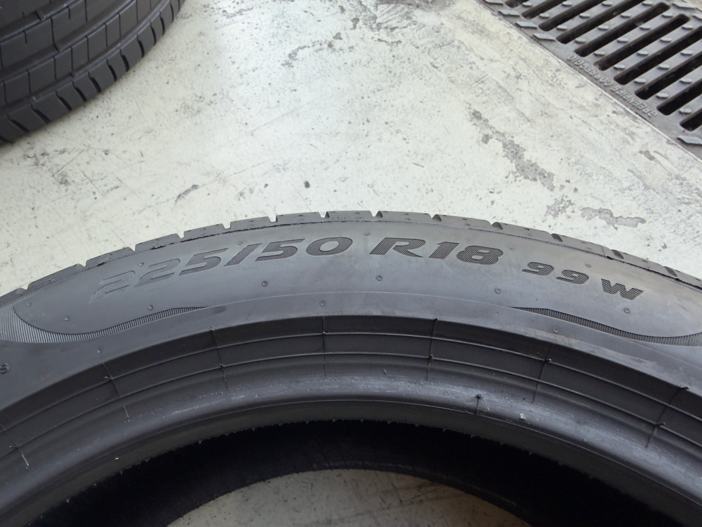 Usato: 4 Pneumatici Pirelli P Zero PZ4 225/50R18 99W * BMW Estivi 80-90% residui