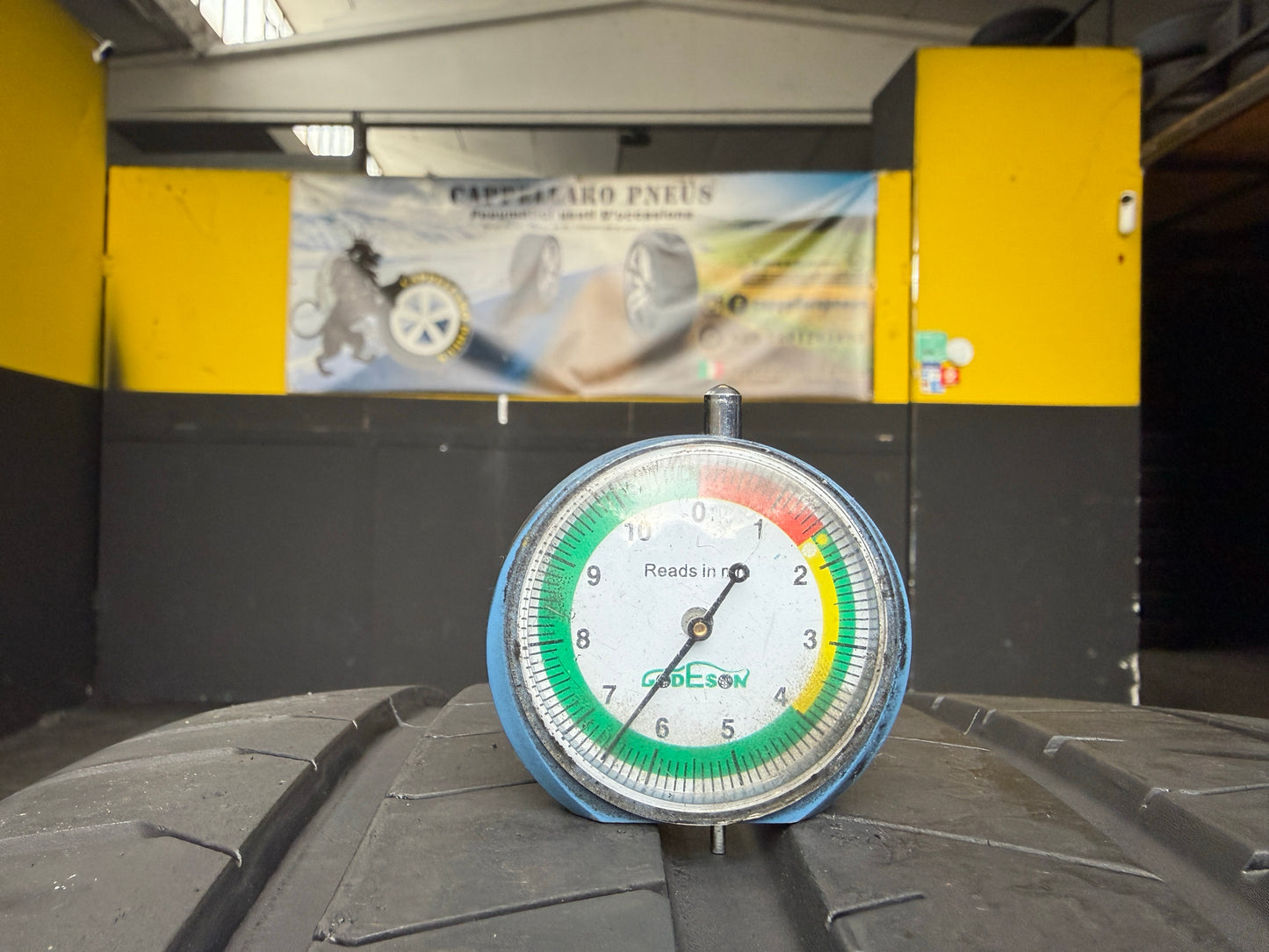 Usato: 2 Pneumatici Pirelli P Zero PZ4 325/30R23 109Y XL Estivi 95% residui