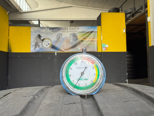 Usato: 2 Pneumatici Yokohama Advan Sport V105 315/30R22 107Y XL Estivi 95% residui