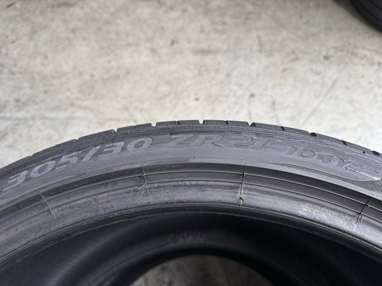 Usato: 2 Pneumatici Pirelli P Zero PZ4 NF0 305/30R21 104Y XL Estivi 85% residui