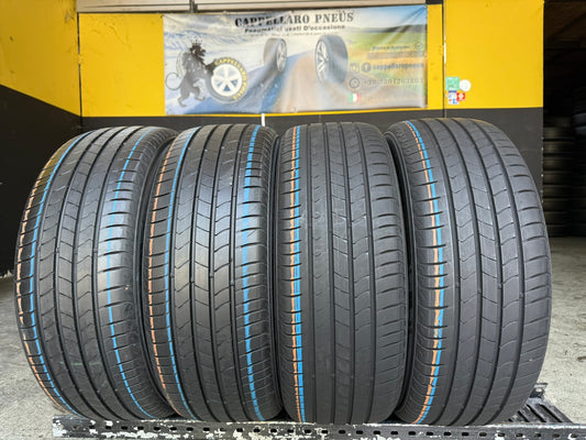 Usato: 4 Gomme 215/55R18 95H Kumho Estiva 85–90% residui