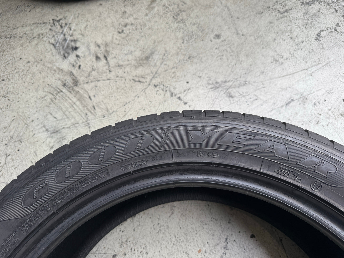 Usato: 4 Pneumatici Goodyear Eagle F1 Asymmetric SUV 4x4 235/50R20 104W XL Estivi 85-90% residui