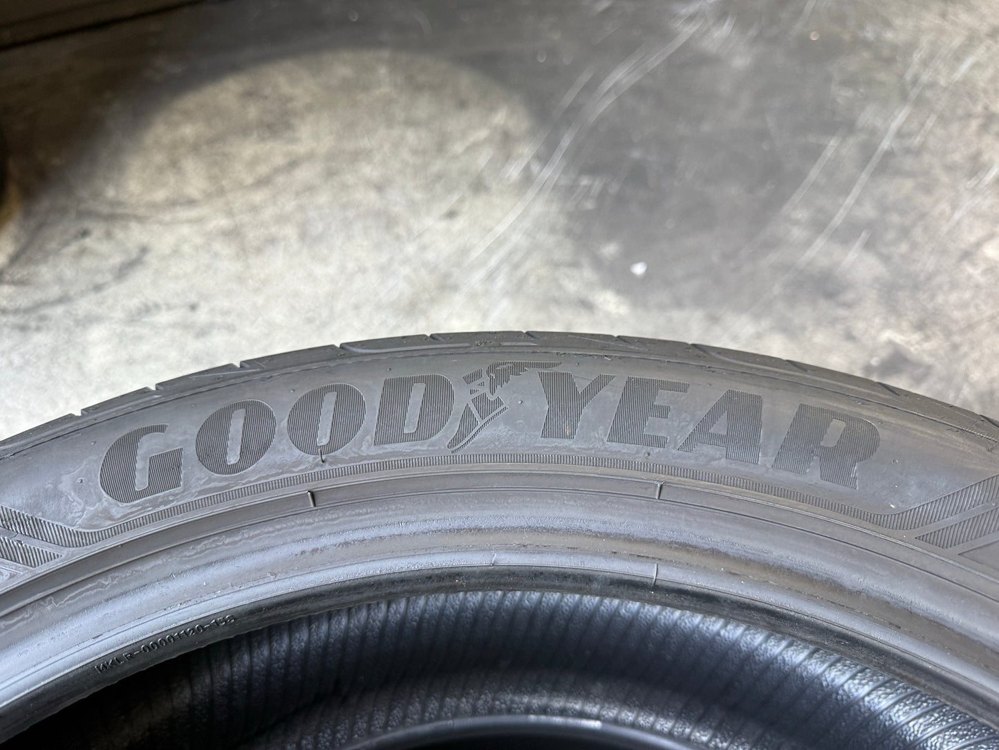 Usato: 2 Pneumatici Goodyear Eagle F1 Asymmetric 3 SUV 235/45R20 100V Estivi 95% residui