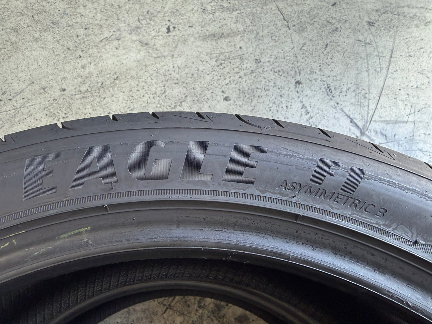 Usato: 2 Pneumatici Goodyear Eagle F1 Asymmetric 3 SUV 235/45R20 100V Estivi 95% residui