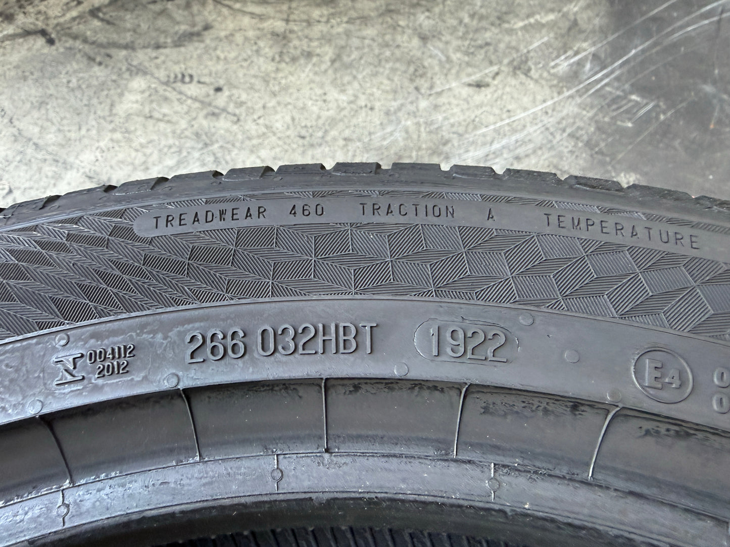 Usato: 2 Pneumatici Continental UltraContact 195/55R20 95H XL Estivi 95% residui