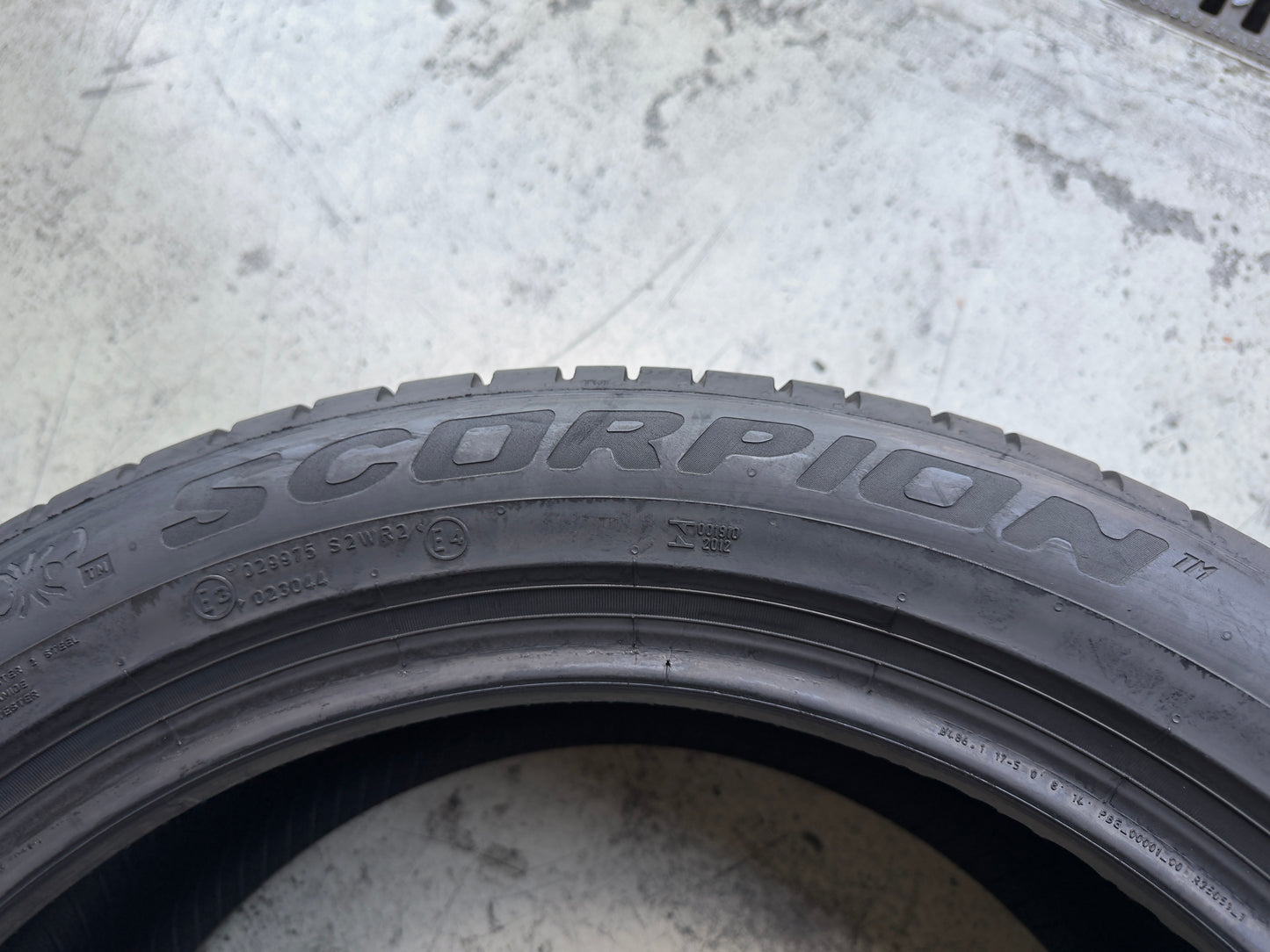 Usato: 4 Pneumatici Pirelli Scorpion 255/45R19 100V Estivi 85% residui
