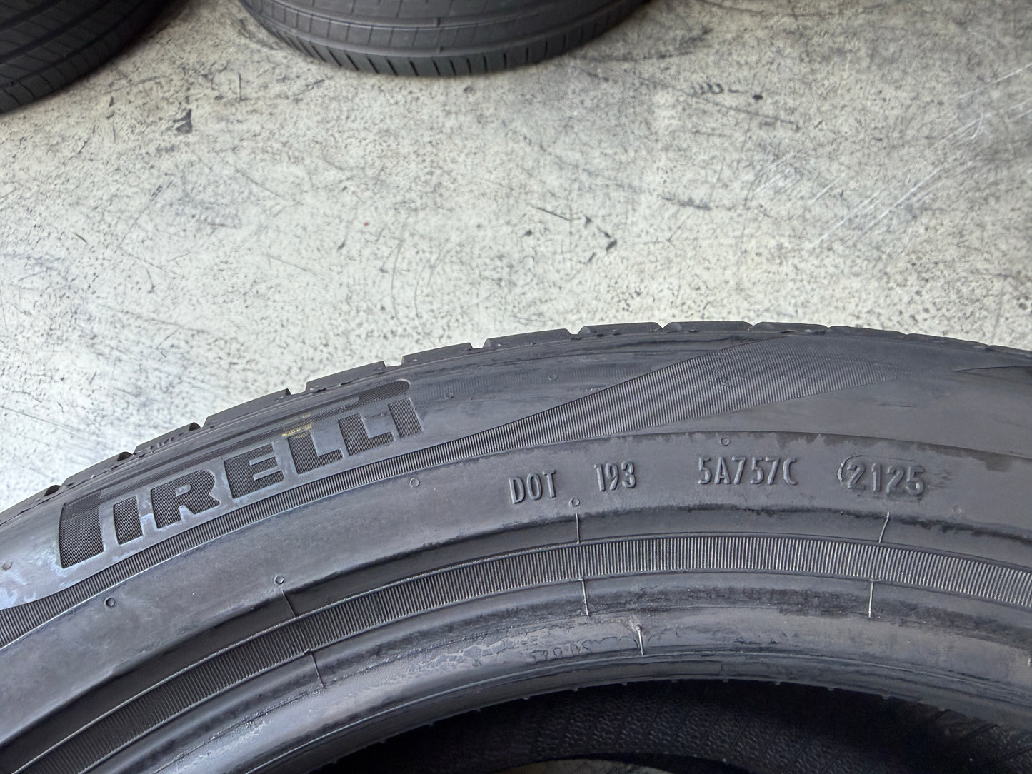 Usato: 2 Pneumatici Pirelli Scorpion 255/45R19 100V Estivi 85% residui DOT 2025