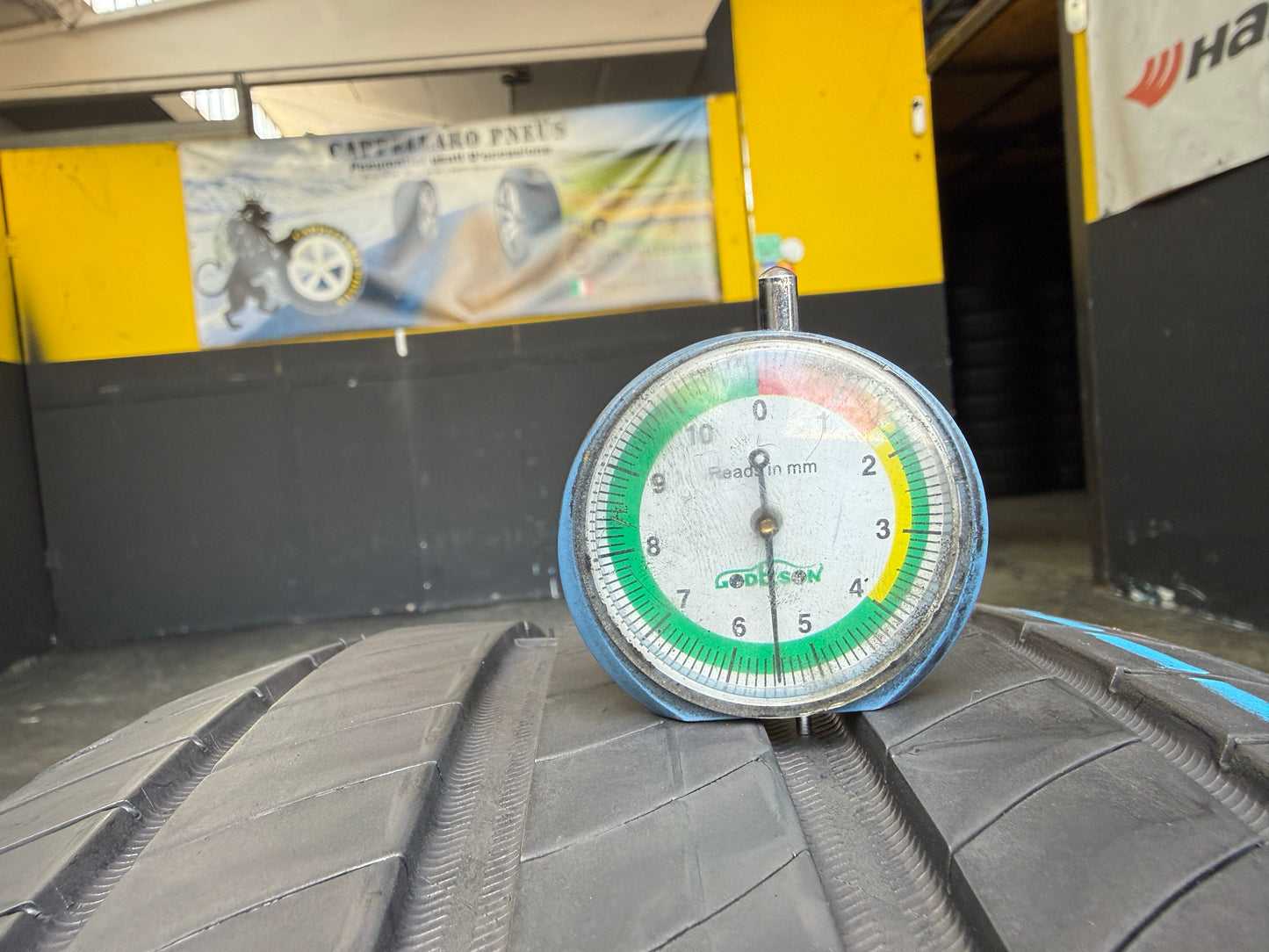 Usato: 2 Pneumatici Michelin e.Primacy 225/50R19 100V XL Estivi 85% residui