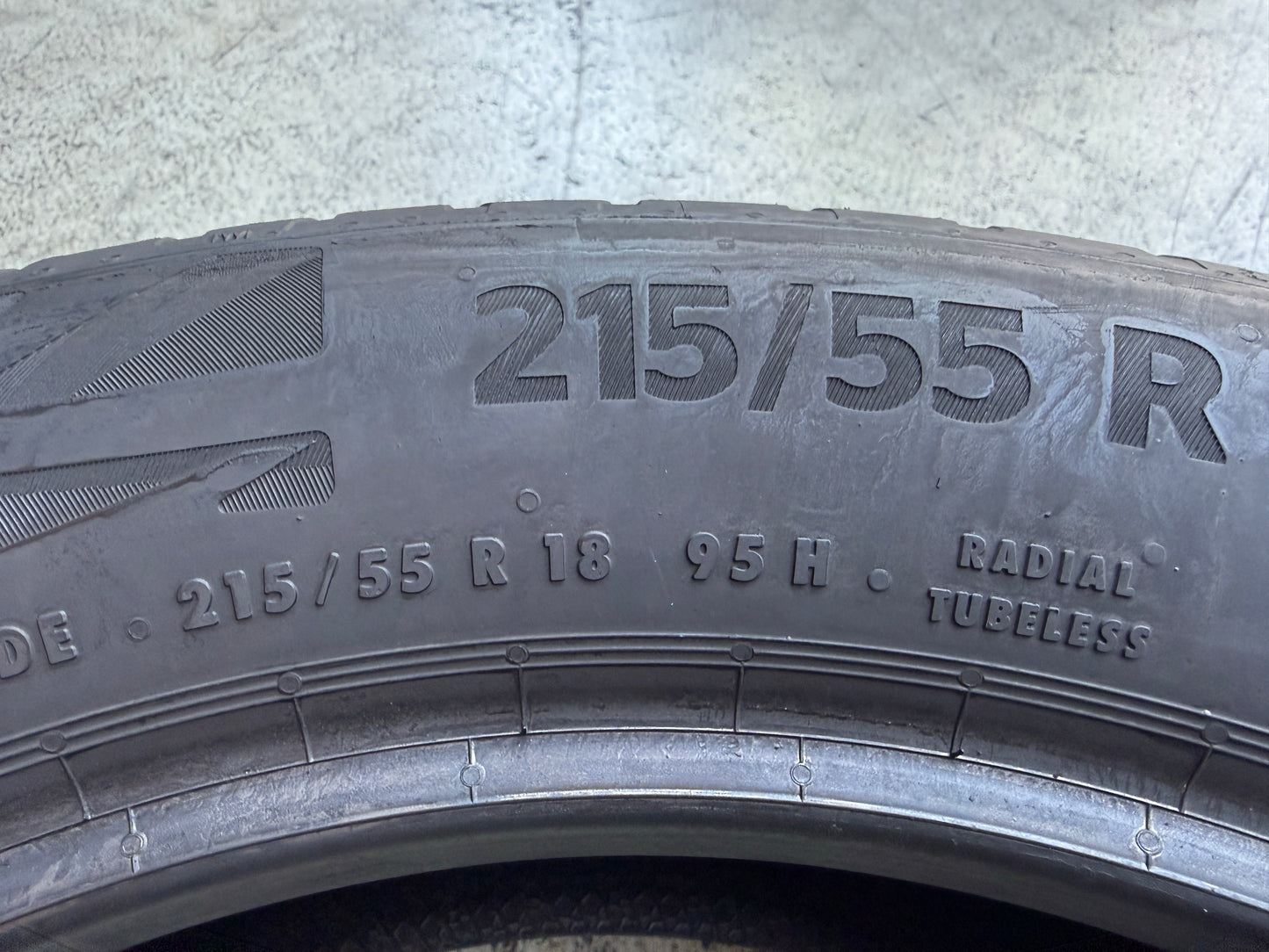 Usato: 4 Pneumatici Continental EcoContact 6 Q 215/55R18 95H Estivi 85%-90% residui DOT 2024