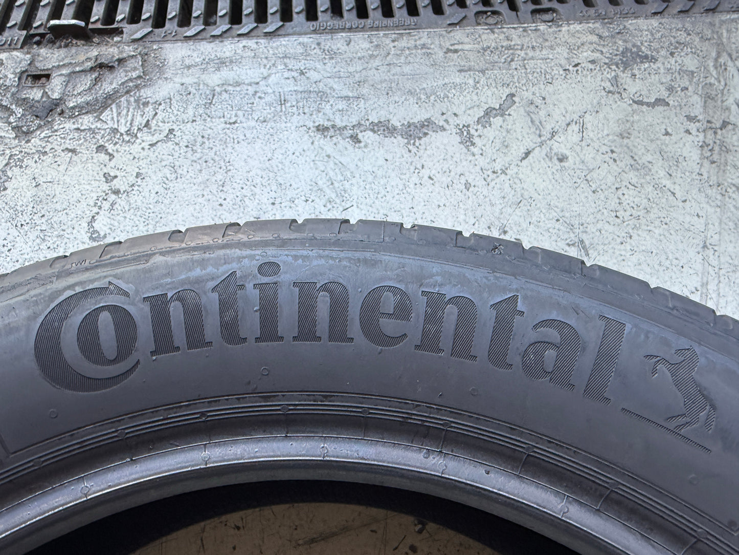 Usato: 4 Pneumatici Continental EcoContact 6 Q 215/55R18 95H Estivi 85%-90% residui DOT 2024