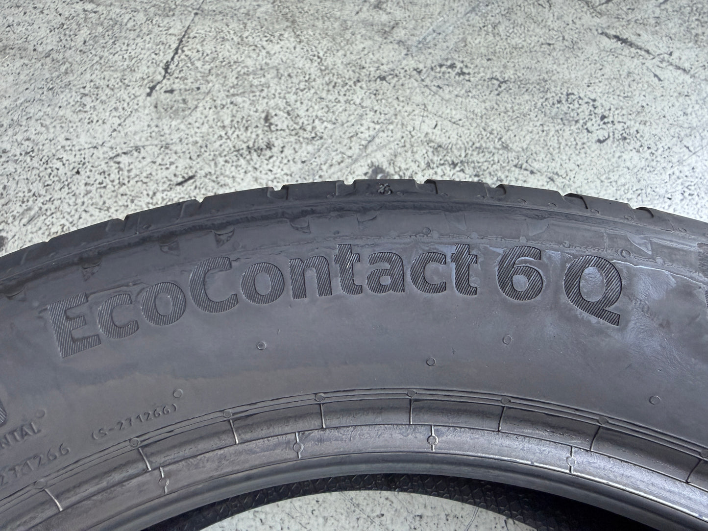 Usato: 4 Pneumatici Continental EcoContact 6 Q 215/55R18 95H Estivi 85%-90% residui DOT 2024