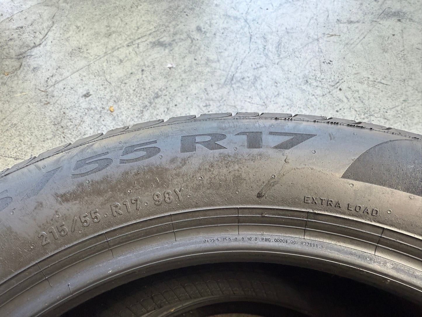 Usato: 2 Gomme 215/55R17 98Y XL Pirelli Estivo 95% residui