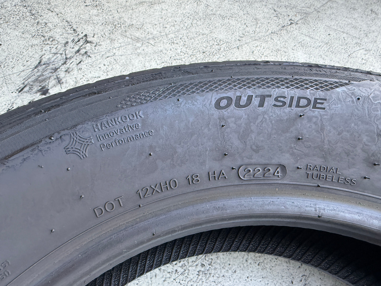 Usato: 4 Pneumatici Hankook Ventus Prime 4 215/65R17 99H Estivi 85% residui