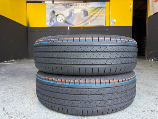 Usato: 2 Pneumatici Continental EcoContact 6 Q 215/65R17 99H Estivi 90% residui