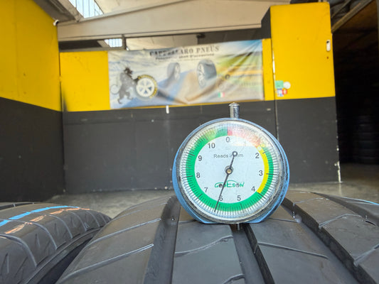 Usato: 4 Pneumatici Kumho Ecsta HS51 215/60R17 96H Estivi 90% residui