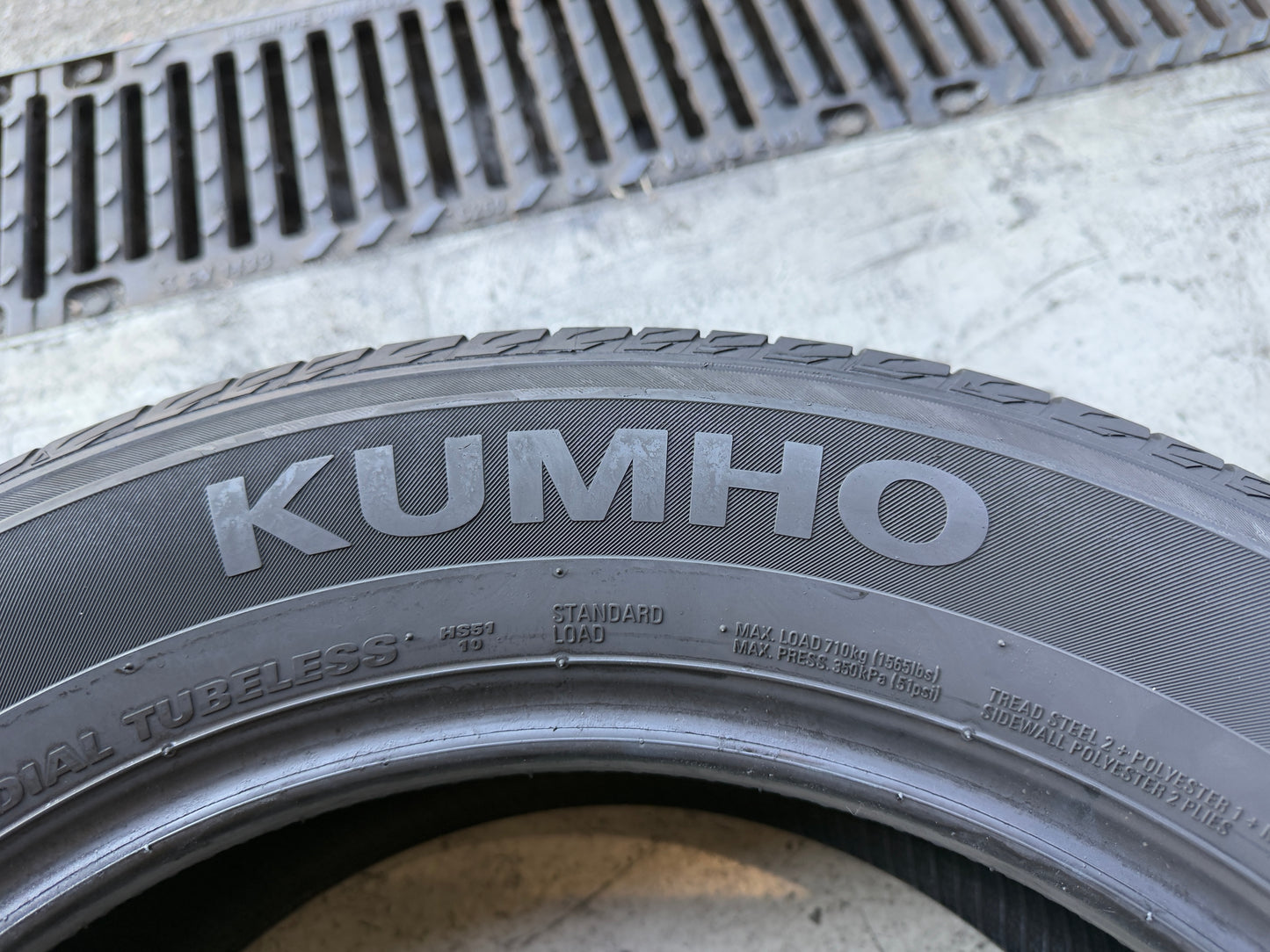 Usato: 4 Pneumatici Kumho Ecsta HS51 215/60R17 96H Estivi 90% residui