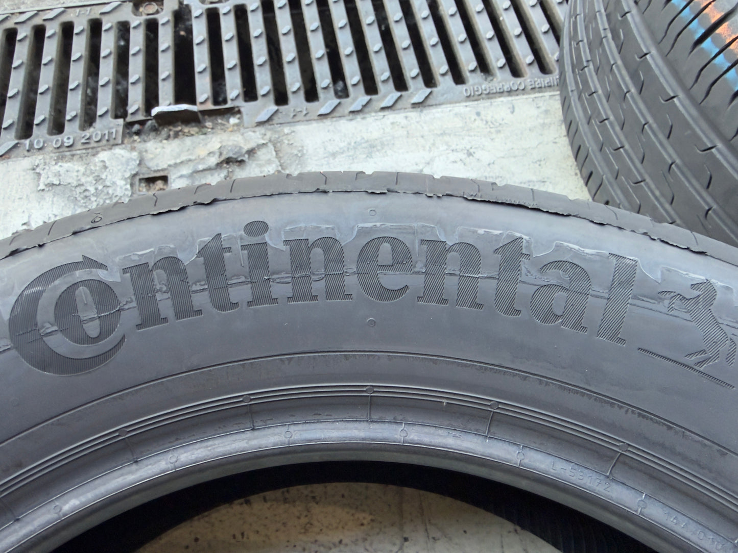 Usato: 4 Pneumatici Continental EcoContact 6 215/60R17 96H Estivi 85% residui