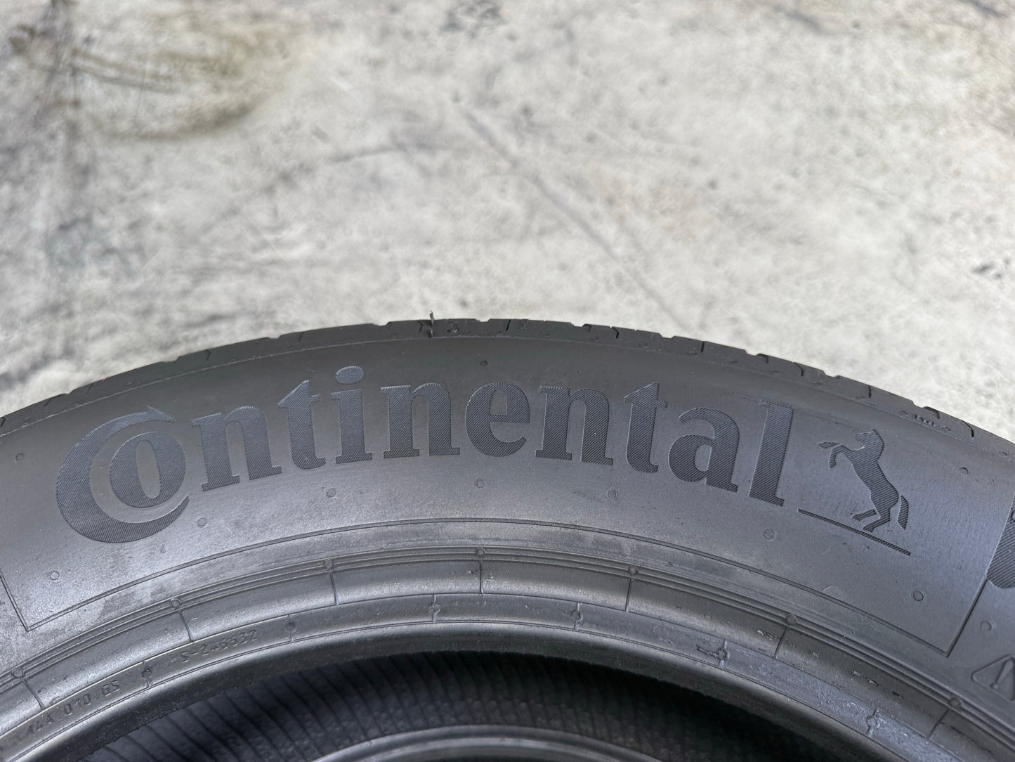 Usato: 2 Pneumatici Continental EcoContact 6 225/55R17 97W Estivi 90% residui DOT 2025
