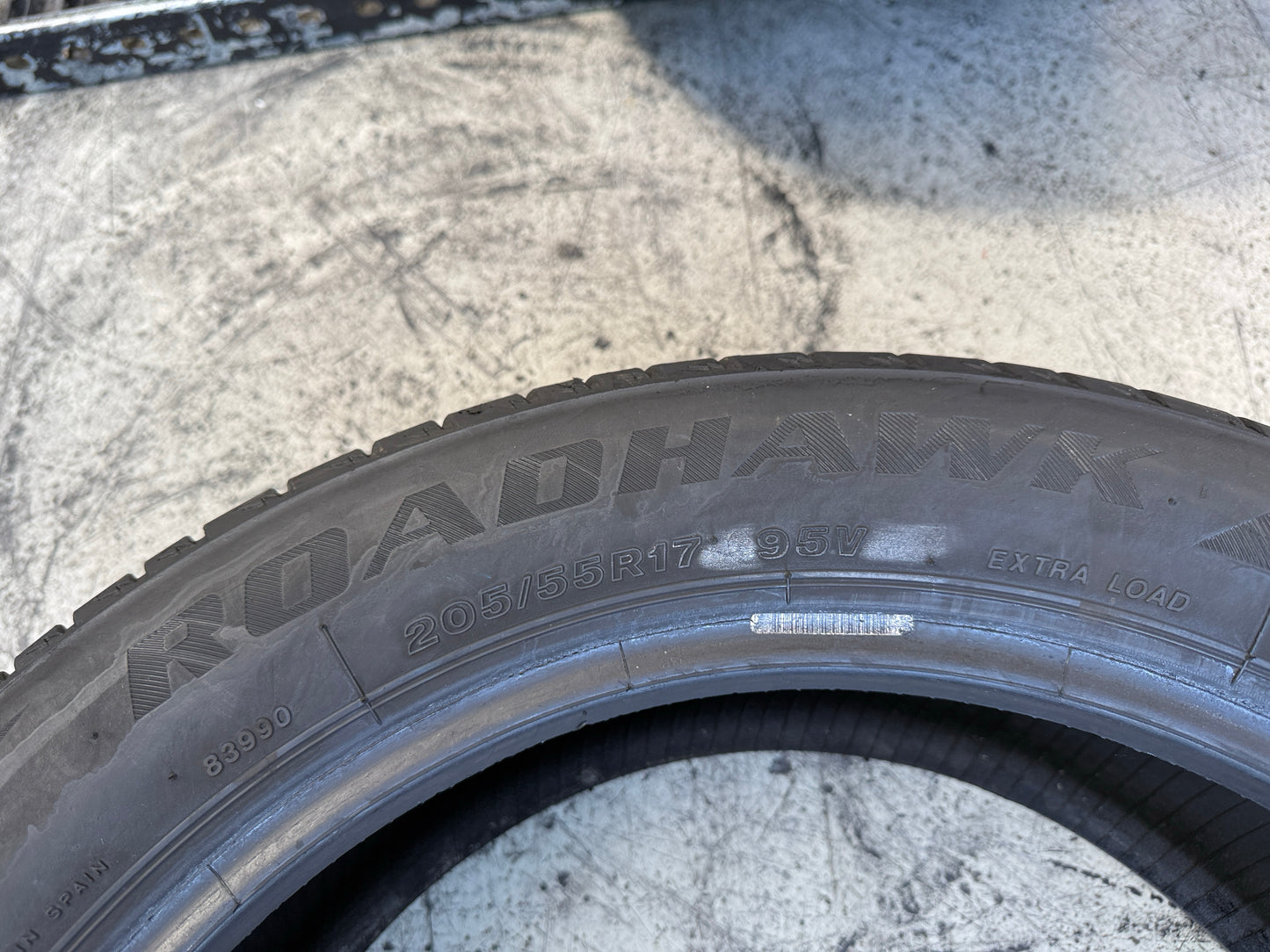 Usato: 4 Pneumatici Firestone Roadhawk 205/55R17 95V XL Estivi 85% residui