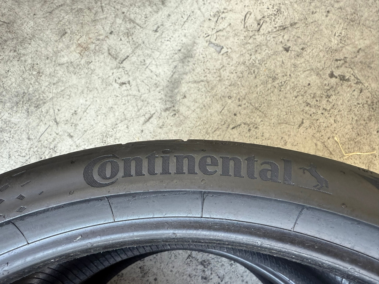 Usato: 2 Gomme 275/30R20 97Y XL Continental Estive 85% residui