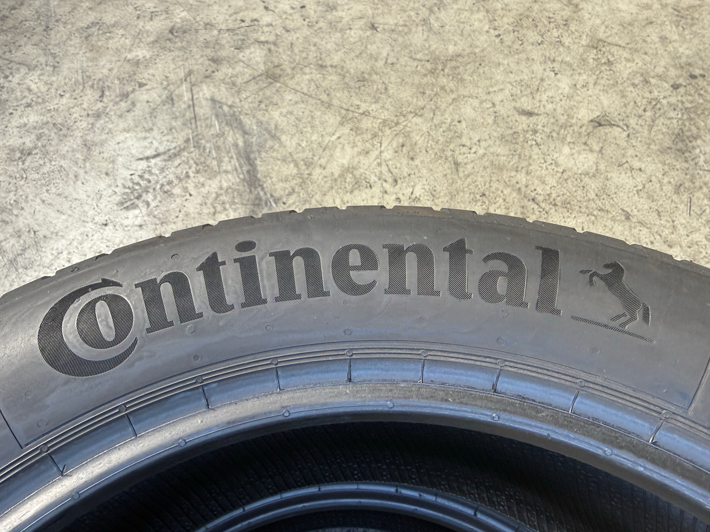 Usato: 2 Pneumatici Continental EcoContact 6Q 215/55R17 94V Estivi 90% residui