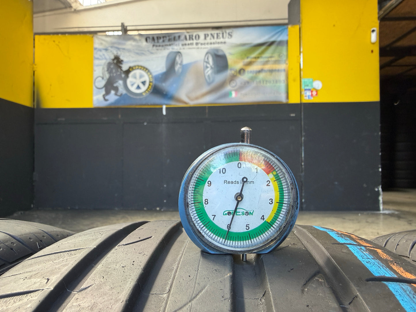 Usato: 4 Pneumatici Nexen Nfera RU1 215/45R17 91W XL Estivi 85% residui