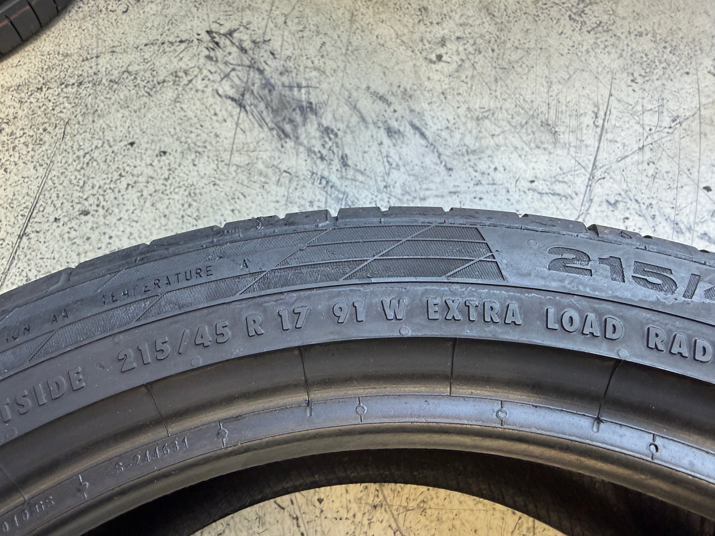Usato: 4 Pneumatici Continental ContiSportContact 5 215/45R17 91W XL Estivi 85% residui