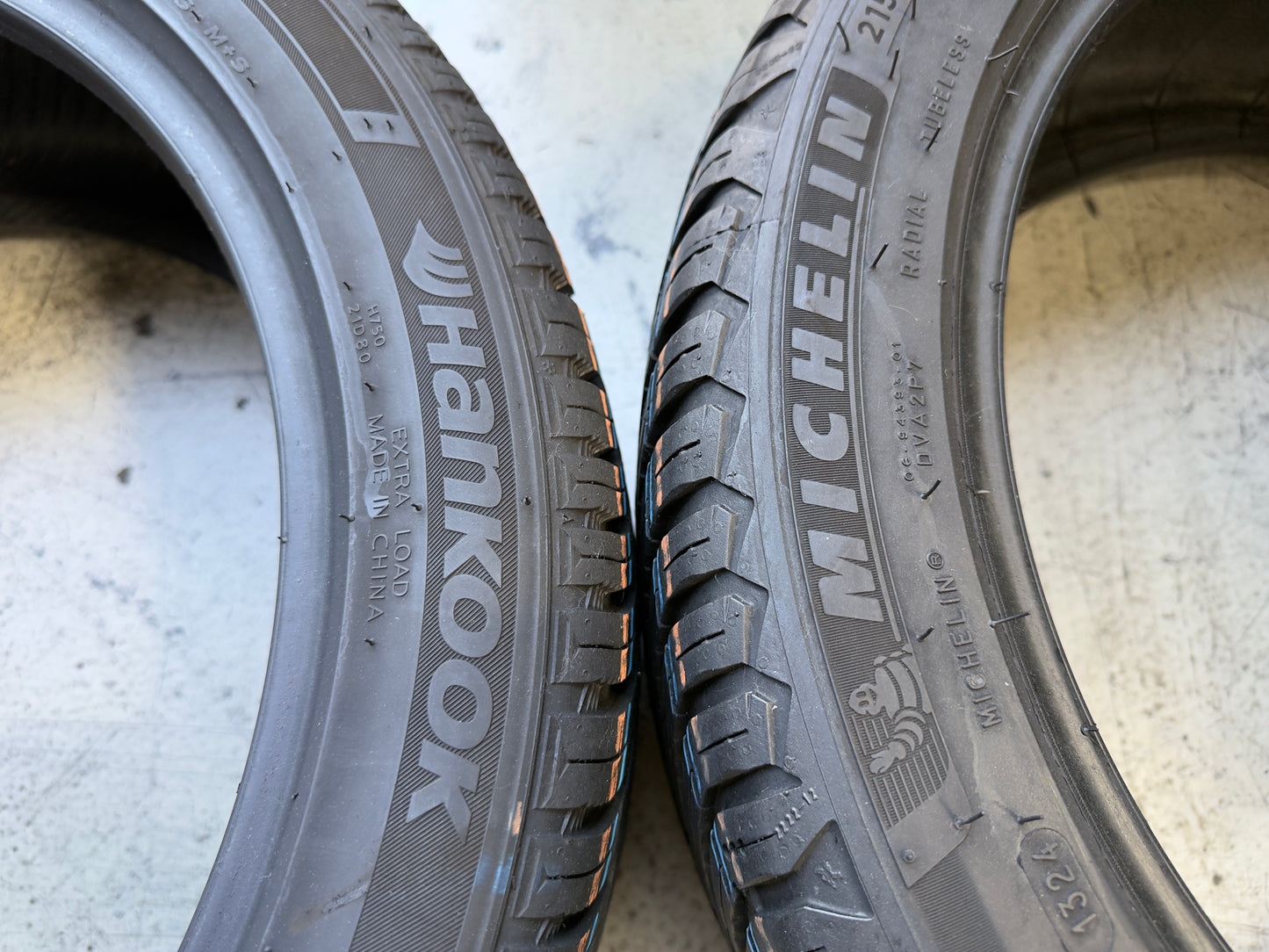 Usato: 4 Pneumatici Michelin CrossClimate 2 / Hankook Kinergy 4S2 215/45R17 91Y 4 Stagioni 90% residui