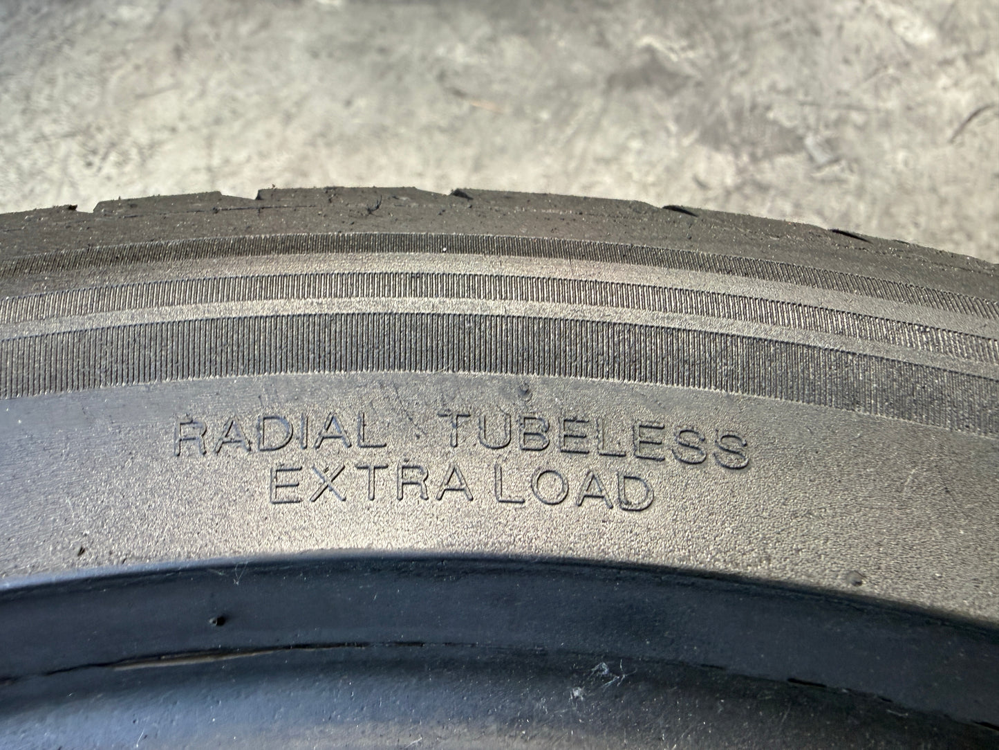 Usato: Set Differenziato Vredestein Ultrac 215/45R17 245/40R17 Estivi 80% residui