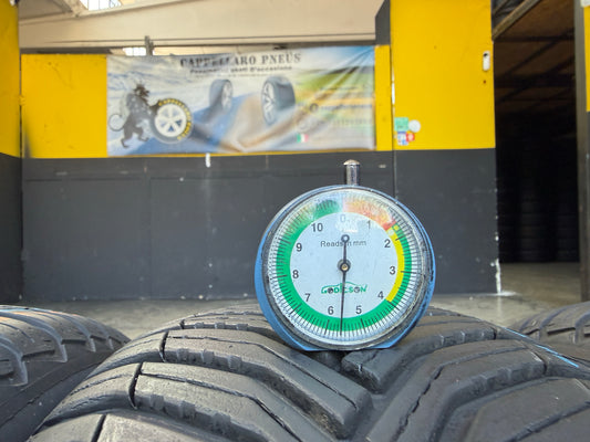 Usato: 4 Pneumatici Michelin CrossClimate 2 205/50R17 89V 4 Stagioni 85% residui