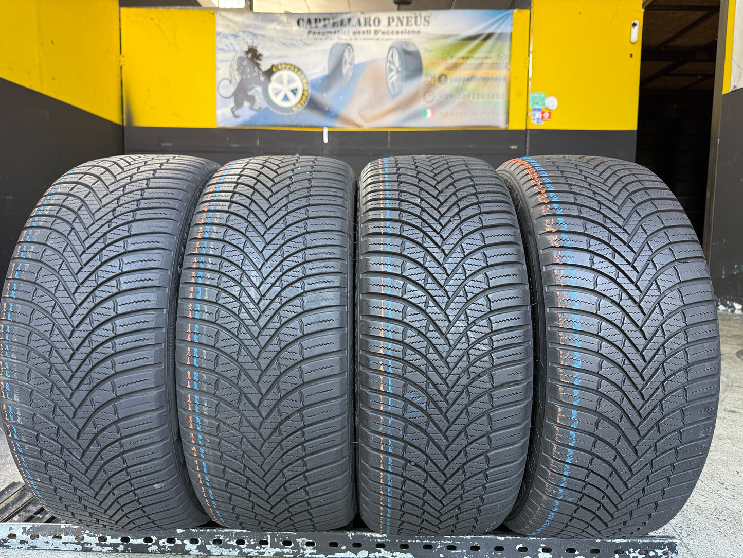 Usato: 4 Pneumatici Firestone Multiseason 205/50R17 93V XL 4 Stagioni 75%-85% residui