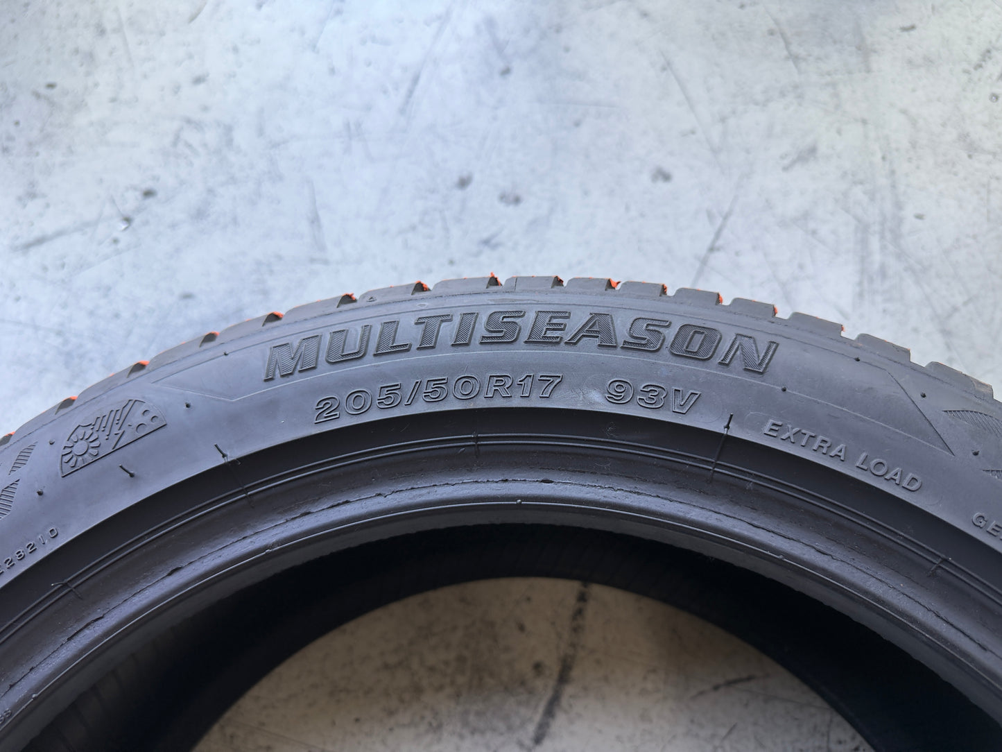 Usato: 4 Pneumatici Firestone Multiseason 205/50R17 93V XL 4 Stagioni 75%-85% residui