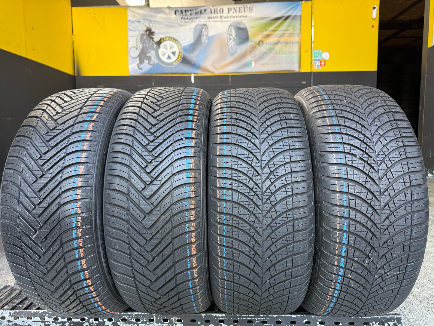 Usato: 4 Pneumatici  Hankook + Goodyear 205/50R17 93V XL 4 Stagioni 80%-90% residui