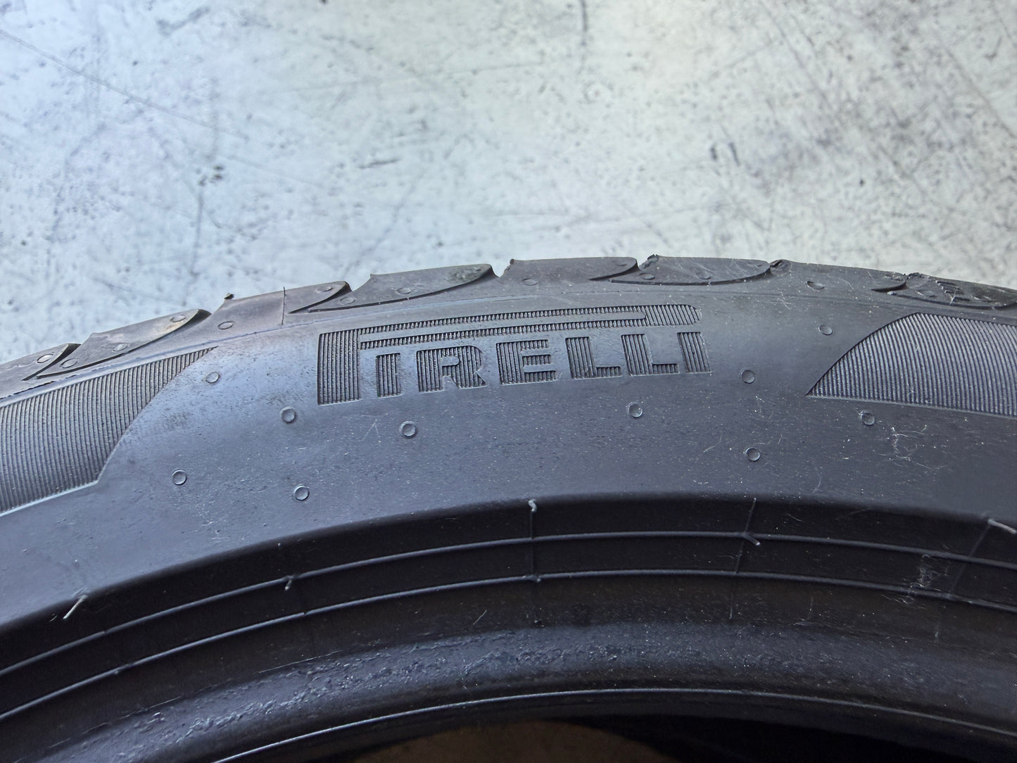 Usato: 2 Pneumatici Pirelli Powergy 205/45R17 88Y XL Estivi 90% residui DOT Fine 2024